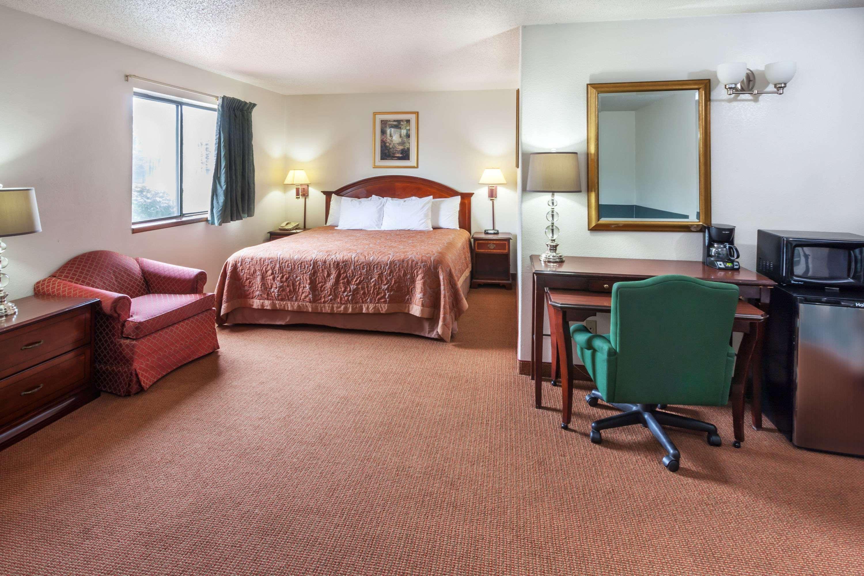 Oyo Hotel Portage I-94 Kültér fotó
