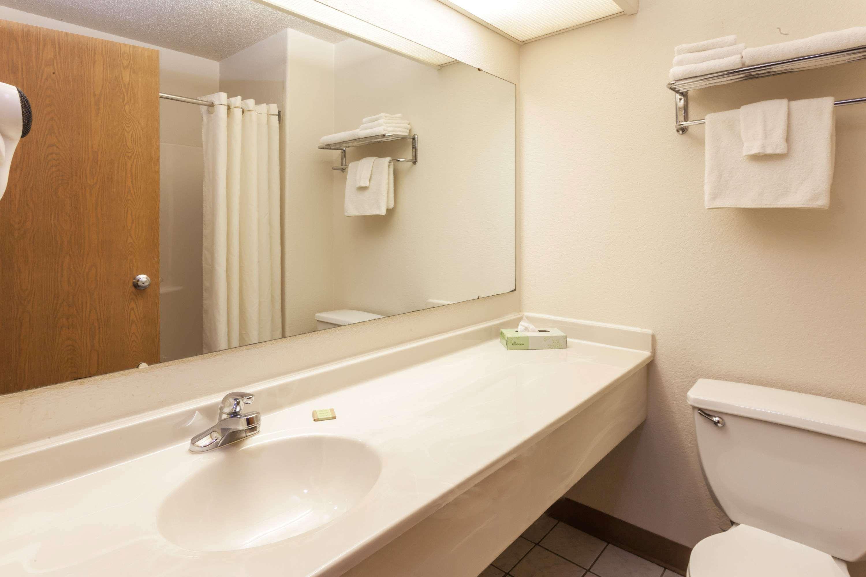 Oyo Hotel Portage I-94 Kültér fotó