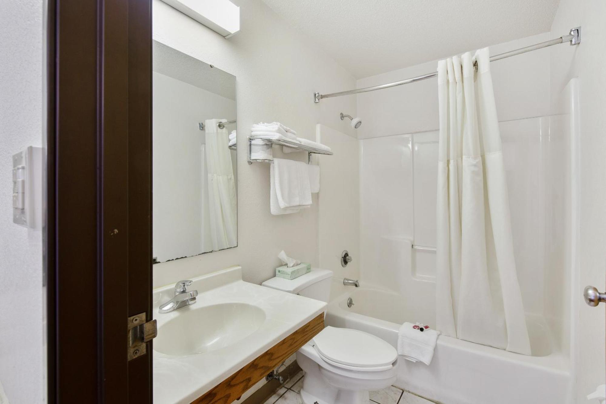 Oyo Hotel Portage I-94 Kültér fotó