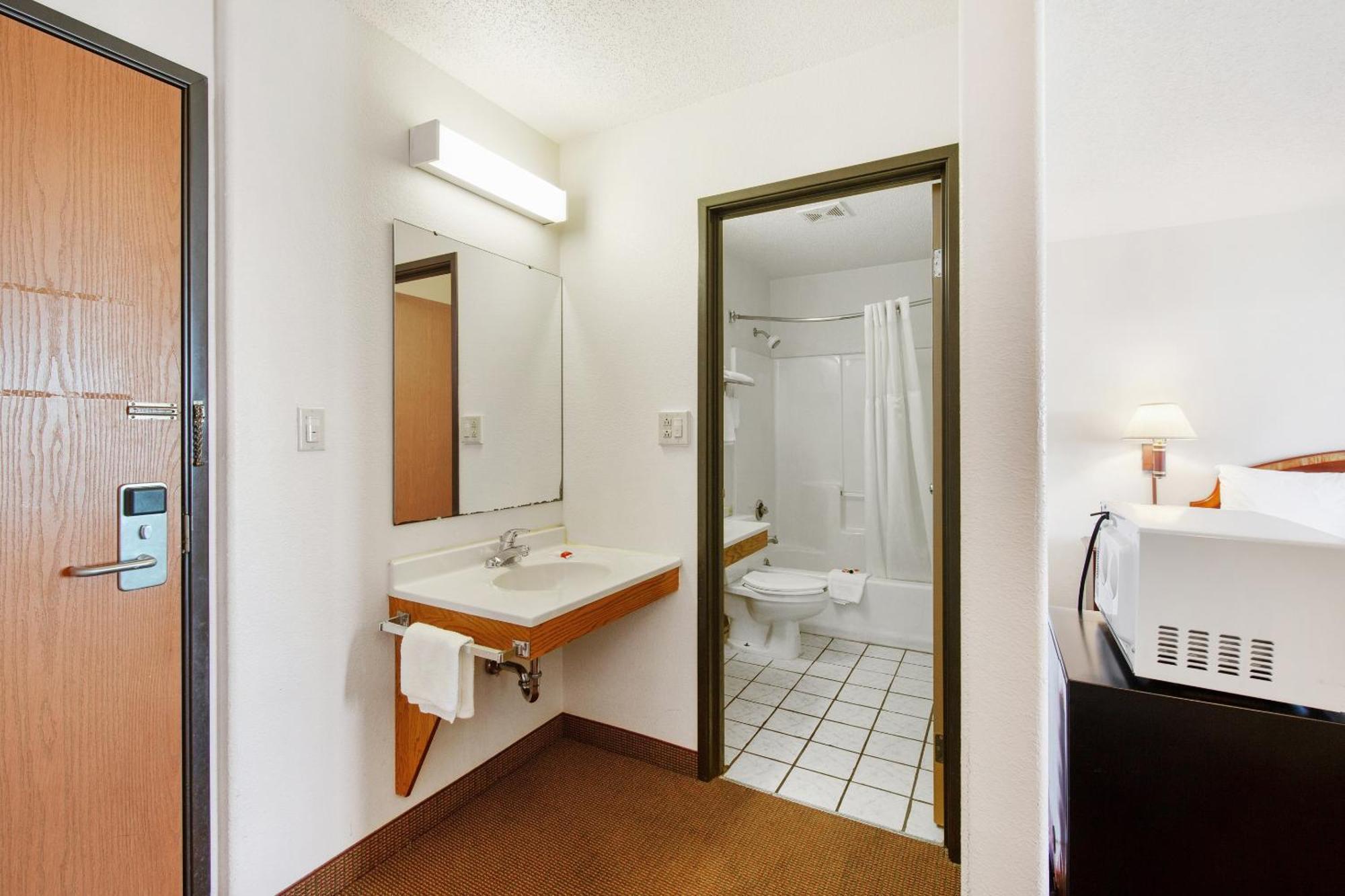 Oyo Hotel Portage I-94 Kültér fotó